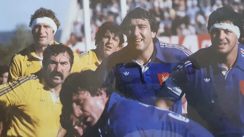 Constantin Dinu "Capone" într-un meci cu Franța Foto: arhiva personală