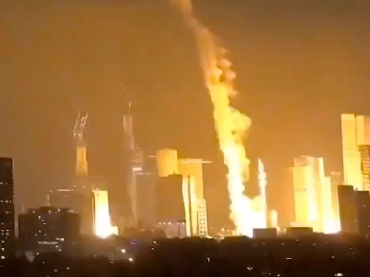 Bombardamente masive israeliene în Teheran și alte 5 orașe. Iranul amenință tot Orientul Mijlociu cu rachete