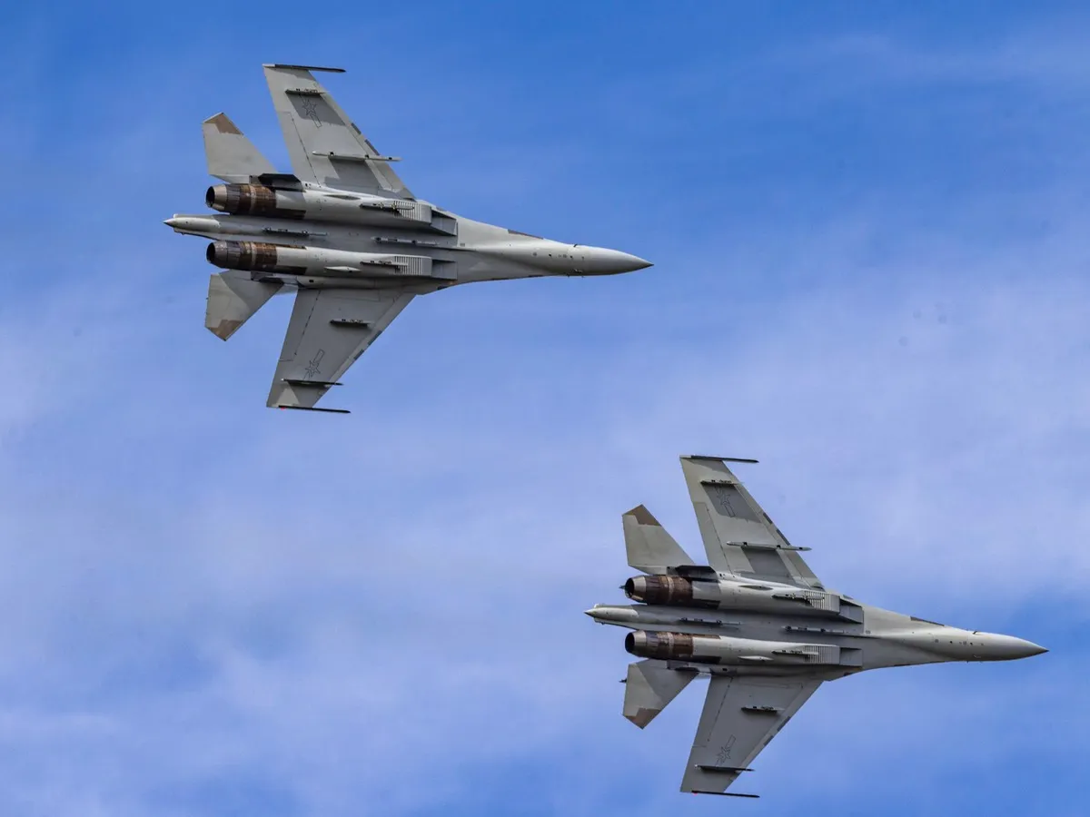 Avioane de război chineze J-16 - Foto: Profimedia images