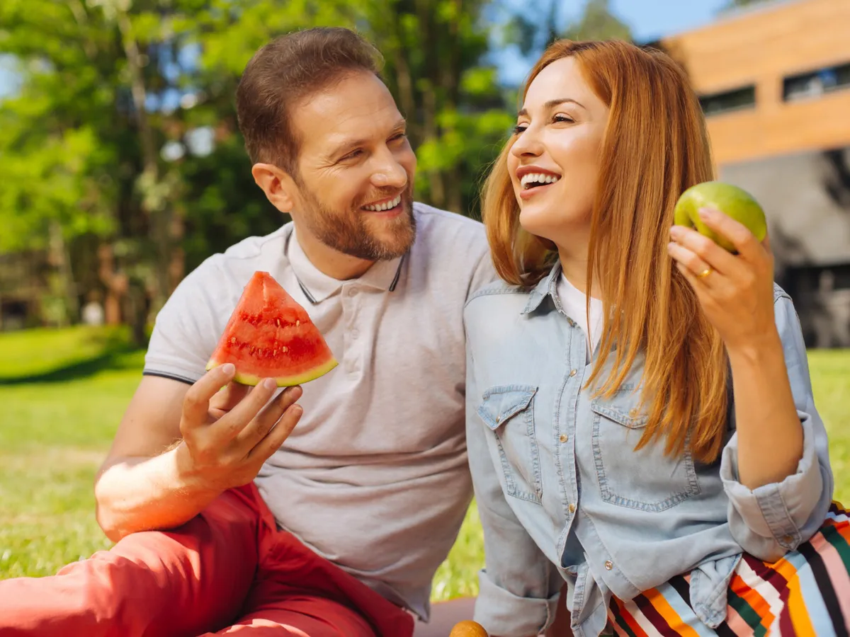 Combinații alimentare interzise. De ce să nu amesteci niciodată legumele cu fructele la aceeași masă