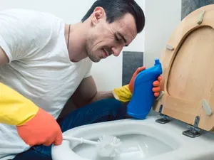 Produsul din bucătărie care îți desfundă toaleta rapid, fără unelte speciale. Îl folosești la vase - Foto: Profimedia Images (imagine cu rol ilustrativ)