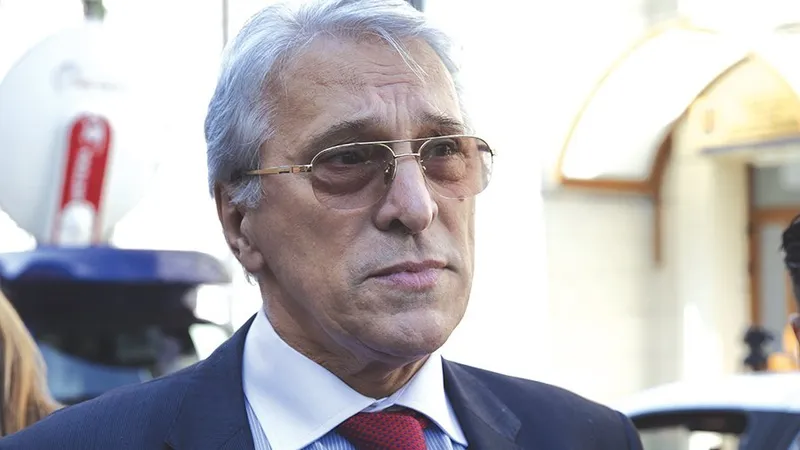 În ciuda scandalurilor repetate referitoare la privatizări, Sorin Dimitriu a fost condamnat pentru fraude cu bani europeni - Foto: INQUAM PHOTOS/ Liviu Florin Albei