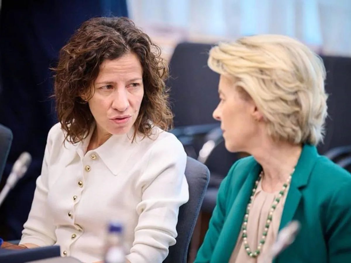 Ursula von der Leyen a făcut schimbări în bugetul UE, la cererea Roxanei Mînzatu. Bani pentru regiunile sărace - Foto: Facebook / Roxana Mînzatu