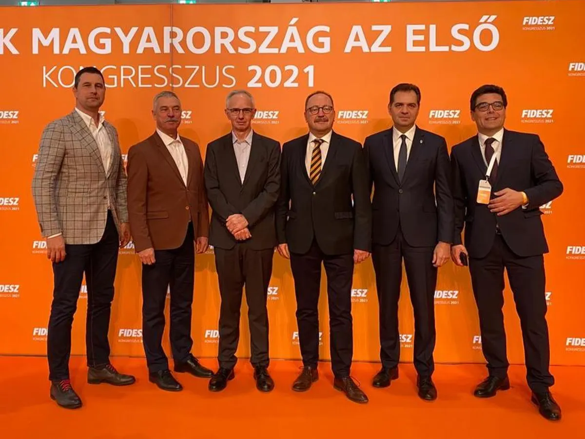 Tanczos Barna și colegii de la Fidesz Foto: News.ro