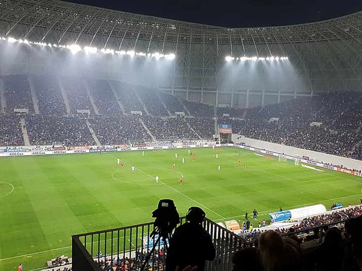 Cazul scandărilor de la Sepsi. FC U Craiova nu le mai permite suporterilor să vină la meciuri - Luceafarul lumii esti tu, Flickr