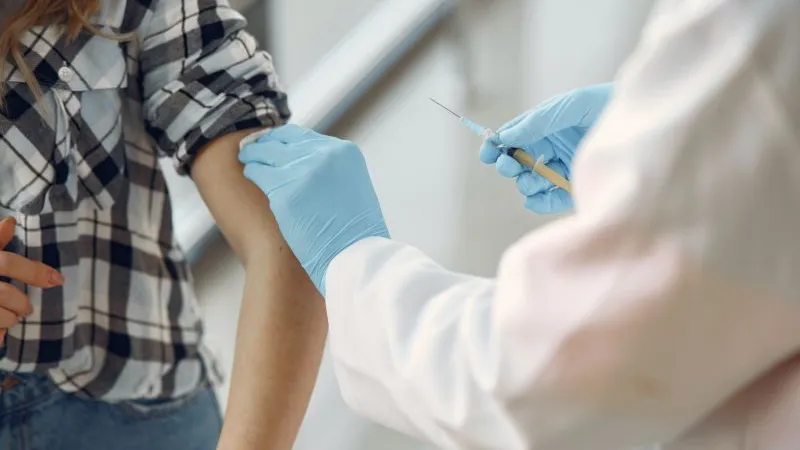 Reacțiile adverse la vaccinuri sunt minore. Foto Pexels