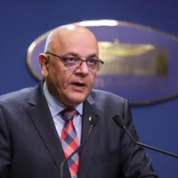 Raed Arafat: „La nivel național au fost stabilite 923 de puncte de prim-ajutor şi hidratare”/FOTO: Inquam Photos / Octav Ganea