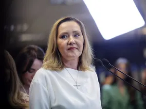 Elena Lasconi, la anunţarea exit-poll-ului, la USR Bucureşti, pe 4 mai - Foto: Malina Norocea