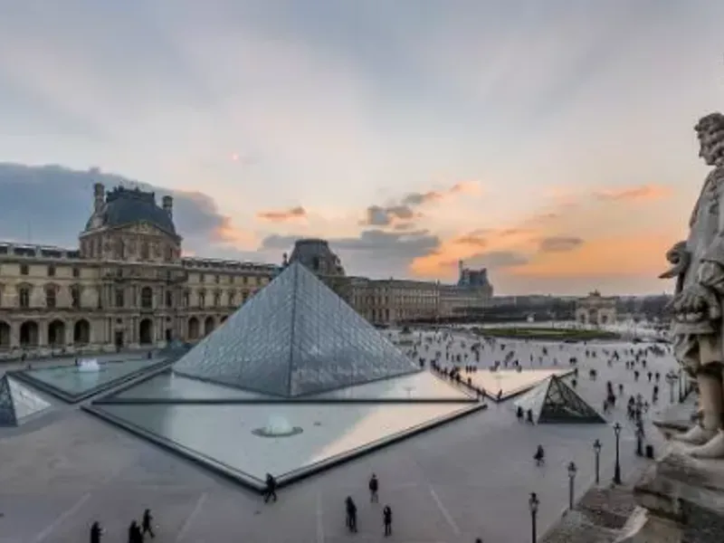 Scădere de 77% a vizitatorilor în marile muzee ale lumii în 2020. Aici, Louvre/FOTO: louvre.fr