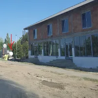 Stații GPL din Crevedia, lipite de case, drumuri, magazine - Foto: Facebook / Crevedia visează (Imagine scop ilustrativ)