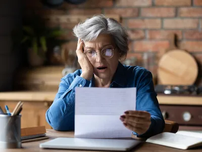 Pensionar primește o veste proastă la pensie - Foto: Freepik