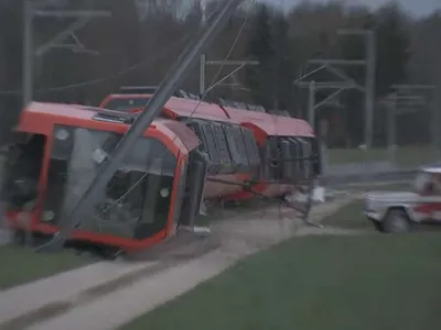 Accident feroviar în Elveția din cauza unei furtuni. - Foto: captură video/YouTube