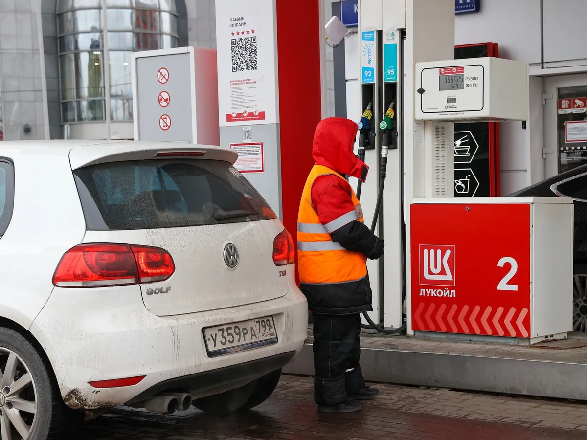 Trump scutește Bulgaria de la sancțiunile impuse Lukoil. Nicio vorbă despre România unde motorina este 8 lei