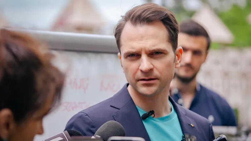 Sebastian Burduja: De câteva zile, primesc solicitări de demisie şi mesaje pline de “civism” - Foto: facebook/ Sebastian Burduja