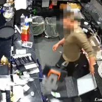 Un român a refuzat să plătească într-un restaurant din Italia. Ce a urmat după ce a fost dat afară Foto: captură video Observator