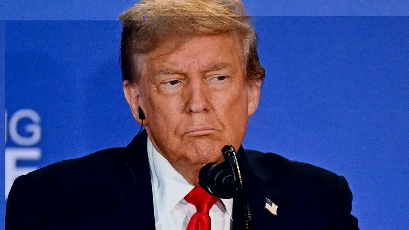Trump redenumeşte Departamentul Apărării în Departamentul de Război - Foto: Profimedia Images