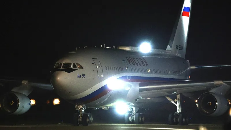 Aeronava Iliușin IL-96 - Foto: Profimedia images - Caracter ilustrativ