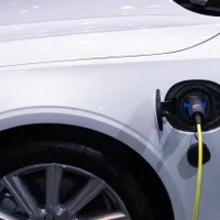 Prize pentru mașini electrice, obligatorii la blocurile noi. MIPE vrea OUG, există lege de 3 ani. - Foto: pexels.com/Rathaphon Nanthapreecha