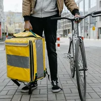 Un bărbat a parcurs 30.000 de km ca să livreze mâncare - Foto: Pexels.com - cu rol ilustrativ