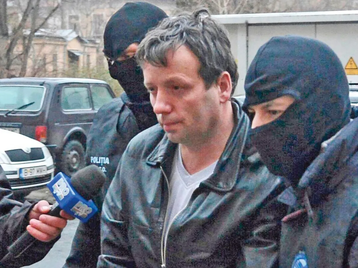 Arestarea hackerului român  „Guccifer“
