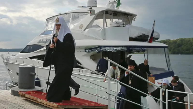 Patriarhul Kirill are la dispoziție un yacht de 5 milioane de dolari Foto: openrussia.com