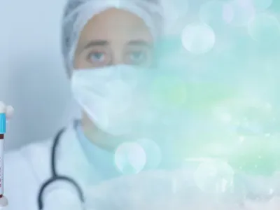 VIDEO „Controlul maselor prin COVID”. Conferință conspiraționistă despre vaccin cu medici din România