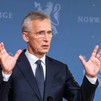 NATO: Aliaţii să decidă individual privind utilizarea rachetelor cu rază lungă de către Ucraina - Foto: Profimedia