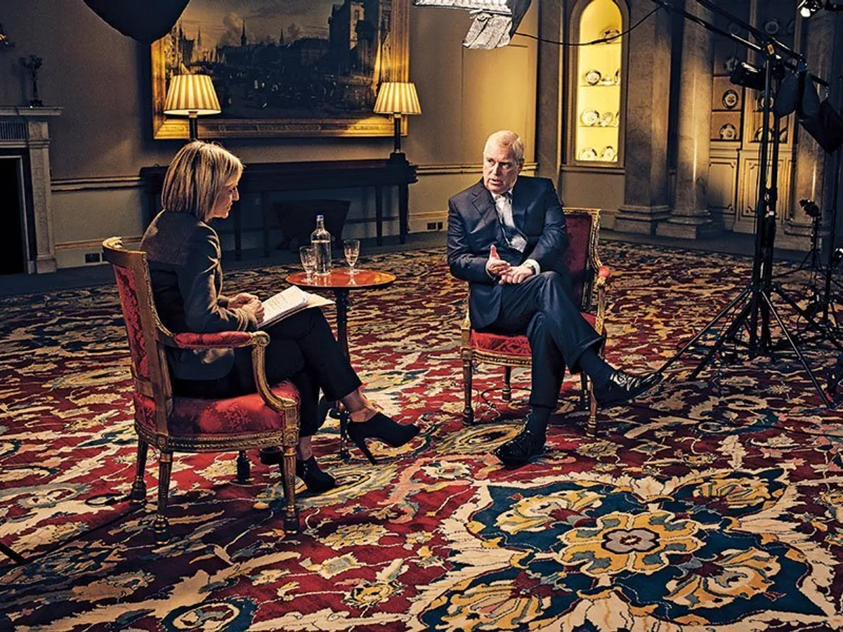 VORBE GRELE Acordul de a fi intervievat de jurnalista BBC Emily Maitlis despre asocierea sa cu infractorul sexual condamnat Jeffrey Epstein, a fost un dezastru pentru Andrew