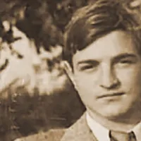 O fotografie a lui George Soros din tinerețe, după ce a părăsit Ungaria pentru Marea Britanie și SUA - Foto: Hetek.hu