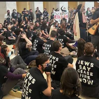 Sute de evrei americani au ocupat clădirea Congresului - Foto: X-jvplive