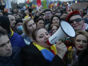 Efectul Șoșoacă: pacienți cu COVID care vor să stea singuri în salon și să fumeze/FOTO: Inquam Photos/Octav Ganea