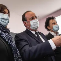 Francois Holande a fost președinte în timpul atentatelor care au zguduit Franța. FOTO: Facebook