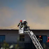 Două detașamente de pompieri au lucrat timp de șase ore pentru stingerea flăcărilor - Foto: Facebook / ISU Cluj