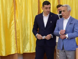 George Simion și Călin Georgescu - Foto: INQUAM PHOTOS / Octav Ganea
