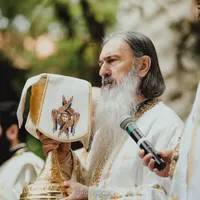 Teodosie ar vrea să fie mitropolit. Patriarhia l-a refuzat. Sursă: Facebook Arhiepiscopia Tomisului