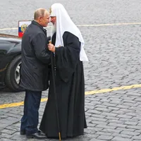 Președintele Putin, fost agent KGB, și Patriarhul Bisericii Ortodoxe Ruse, Kirill, fost colaborator al acestui serviciu secret, au un scop comun: menținerea și extinderea influenței Rusiei în țările cu care se învecinează.