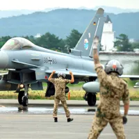 Piloți și avioane de luptă Eurofighter ale Germaniei, la Constanța - Foto: Profimedia Images (imagine cu rol ilustrativ)