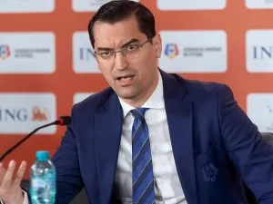 ”Unde e Burleanu, fratele meu?”. Adevăratul motiv pentru care președintele FRF nu va fi prezent la finala Cupei României pentru a decerna trofeul
