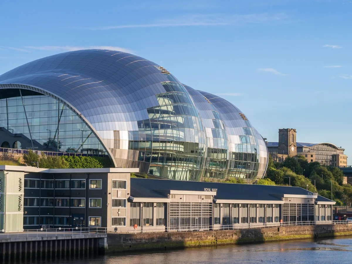 Complexul de antrenament HMS Calliope din Gateshead, ales centru de comandă al acțiunilor anti-petroliere rusești- Foto: Profimedia Images (imagine cu rol ilustrativ)