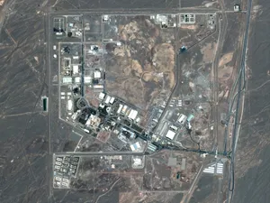 Ce riscuri sunt pentru sănătate dacă SUA lovesc uzinele nucleare în Iran. Cât călătoresc radiațiile? - Foto: Profimedia Images
