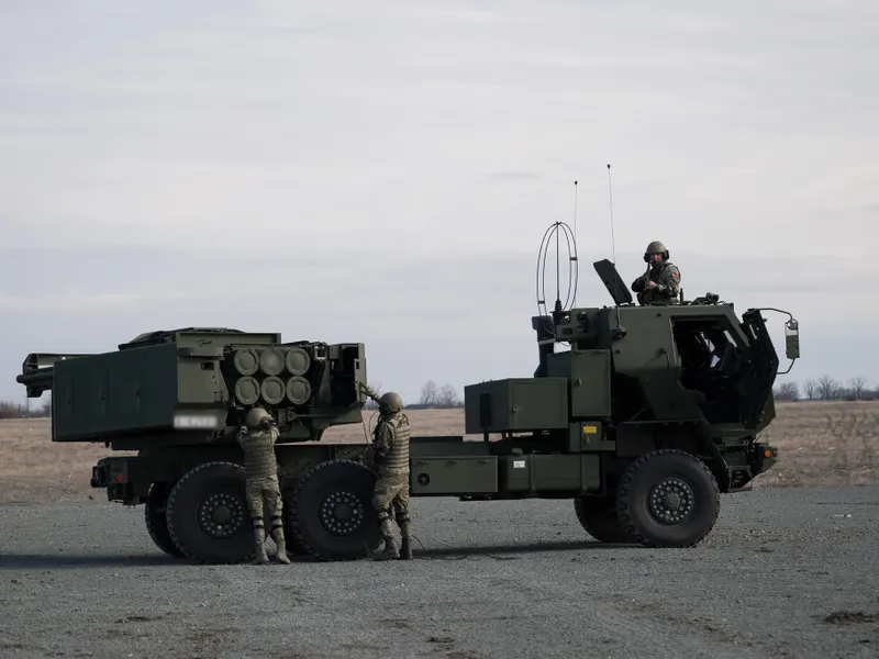 Dilema crizei bugetare: Armament scump și prin metode opace. Sau pe bani UE, ieftin și transparent? - Foto: MApN (Imagine cu caracter ilustrativ)