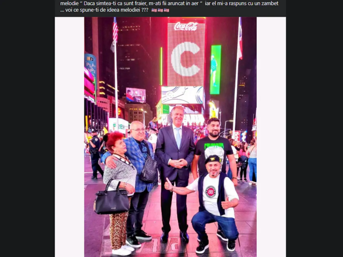 Manelistul s-a pozat cu președintele Iohannis în Time Square. / Foto: Sorinel Pustiu, Facebook