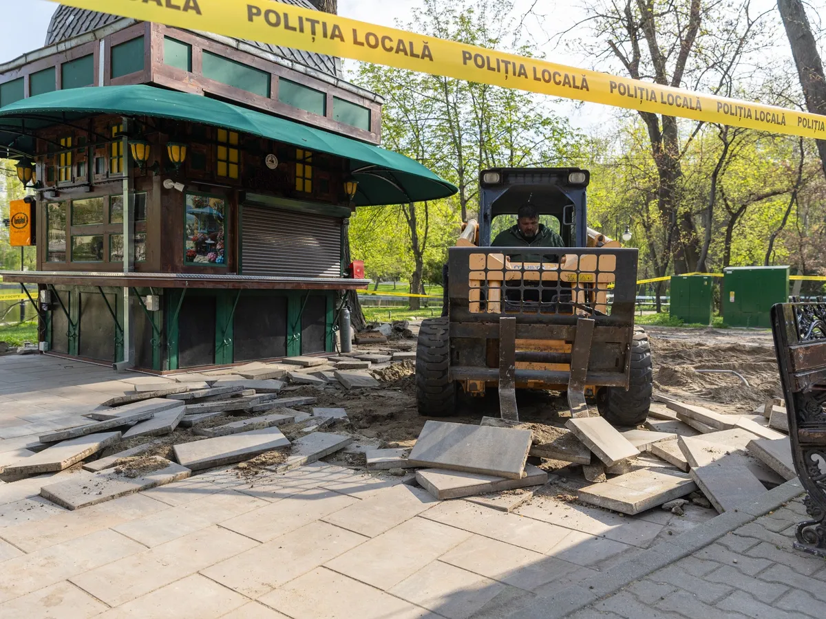 Demolări în Cișmigiu: Poliția Locală și ALPAB elimină construcțiile ilegale, chioșcurile rămân autorizate