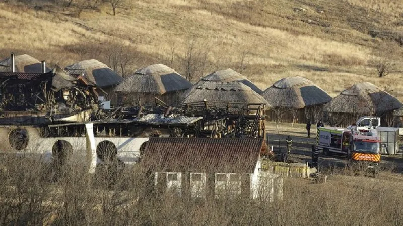 Ferma Dacilor a ars în decembrie 2023. 8 oameni au murit Foto: ISU