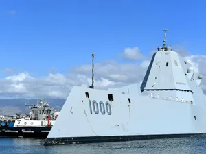 Distrugătorul USS Zumwalt, acum echipat cu rachete hipersonice (imagine cu rol ilustrativ)-Foto: US Navy