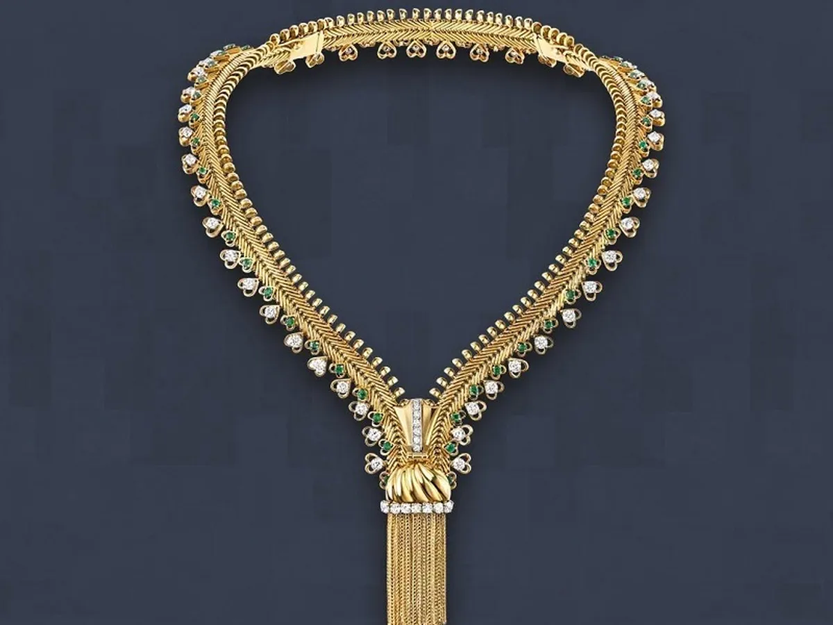 O bijuterie regală din diamante montate pe platină, furată dintr-un muzeu din Viena. Valoarea: 4.282.000 $