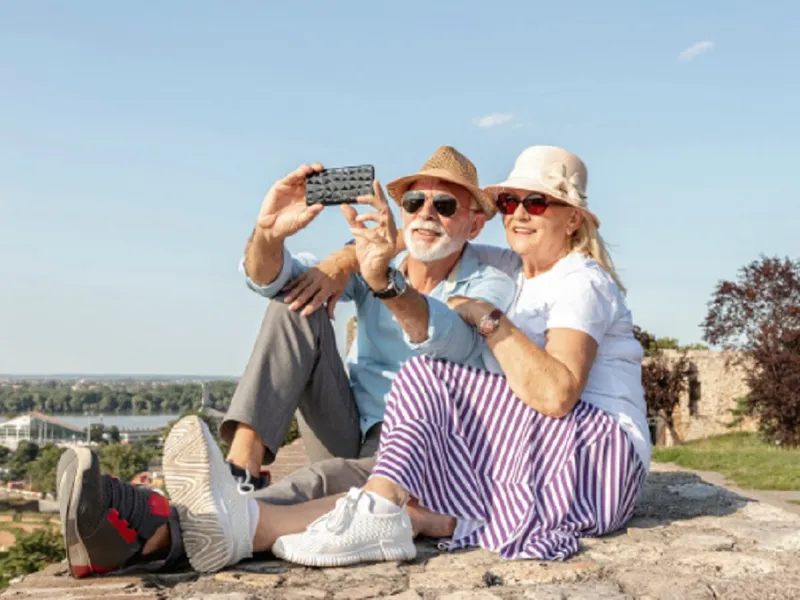 Locul de vis unde pensionarii cu pensie mică se pot muta definitiv. Cu 200 €/ lunar trăiești regeste - Foto: Freepik (rol ilustrativ)