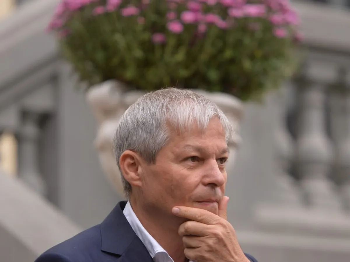 Cioloş: Rămânerea în Guvernul Cîţu ar fi însemnat cauţionarea unui comportament nedemn. / Foto: alephnews.ro