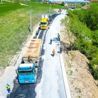 Asfalt pe „Transalpina de Apuseni”, drumul de 80 km / unirea.ro