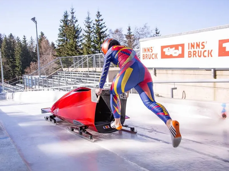 Georgeta Popescu a obținut medalia de argint în proba de monobob la Mondialele U23 de la Innsbruck. / Foto: campinatv.ro